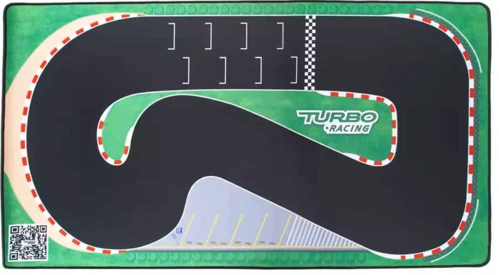 Plan d’un tapis de course Turbo Racing avec ligne de départ à damier et emplacements de grille